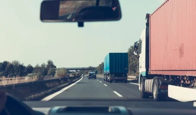 C kategóriás tehergépkocsi-vezetői képzés – Modern Mobil Group