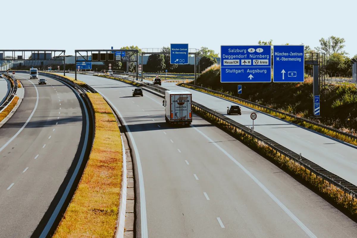 Kategóriabővítés, BE/CE – Modern Mobil Group